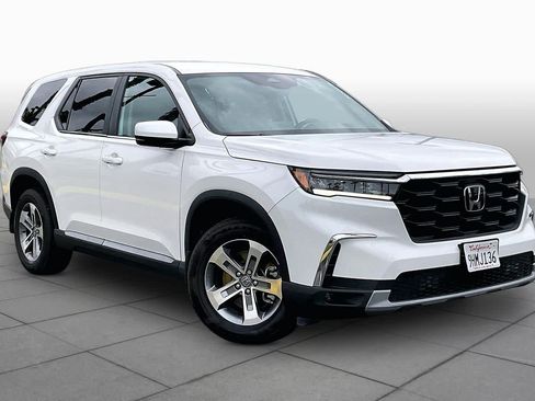 Used 2023 Honda Pilot EX-L image 2