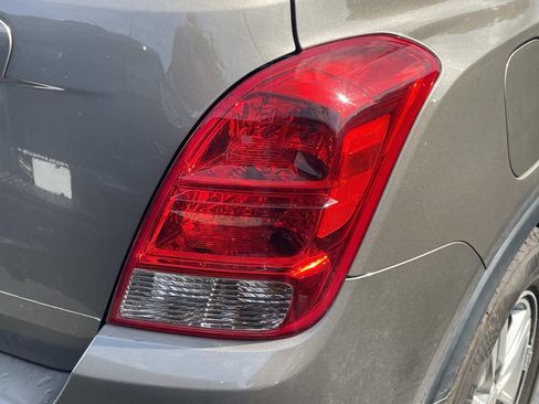 Used 2020 Chevrolet Trax LS w/ Tint and Cruise Package FWD image 6