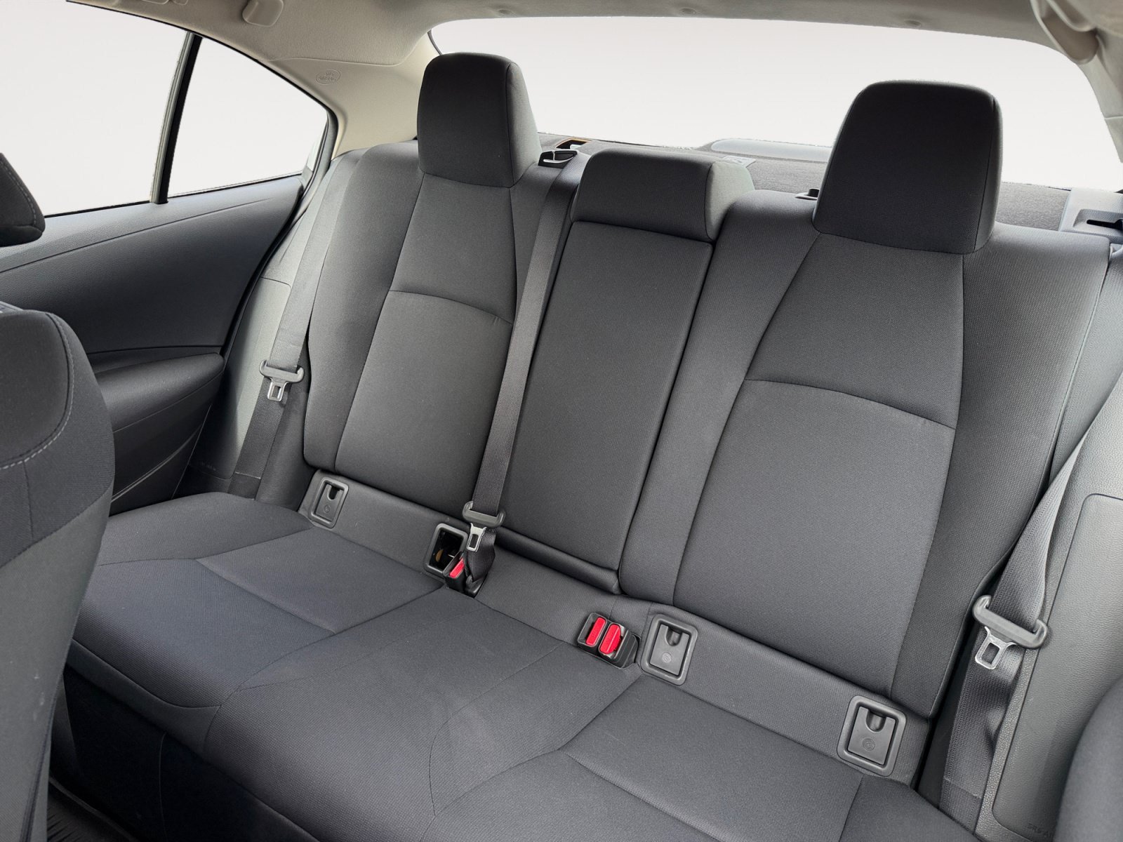 Used 2021 Toyota Corolla LE FWD image 13