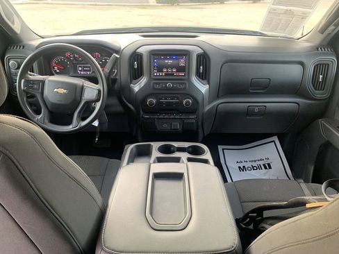 Used 2020 Chevrolet Silverado 1500 Custom w/ Custom Value Package image 19