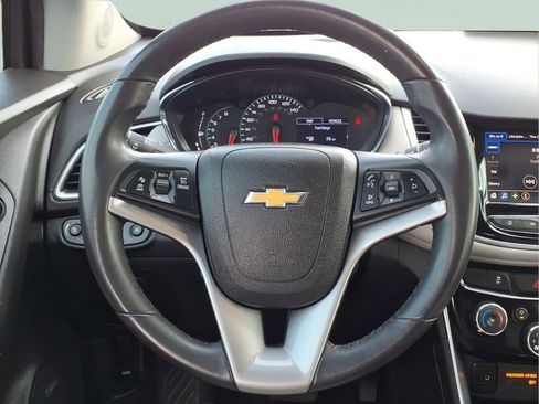 Used 2020 Chevrolet Trax Premier w/ LPO, Cargo Package AWD/4WD image 24