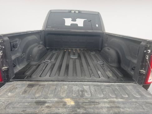 Used 2022 RAM 2500 Tradesman w/ Chrome Appearance Group image 13