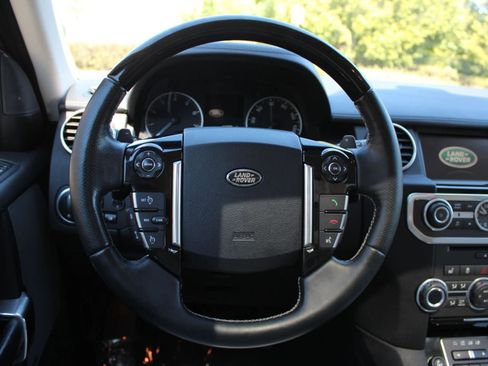 Used 2015 Land Rover LR4 HSE LUX image 21