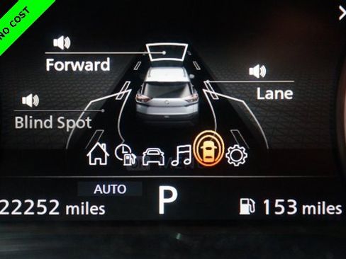 Used 2023 Nissan Rogue S image 14