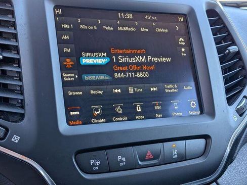 Certified 2023 Jeep Cherokee Altitude Lux image 22