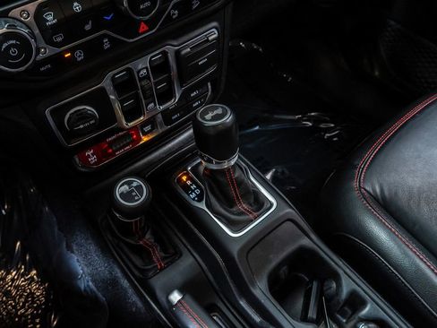 Used 2020 Jeep Wrangler Unlimited Rubicon AWD/4WD image 21