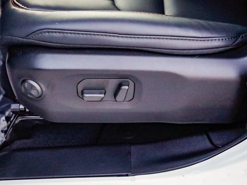 New 2026 Jeep Wrangler Unlimited Rubicon image 25