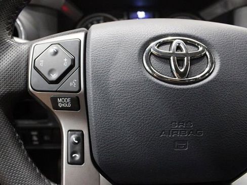 Used 2018 Toyota Tacoma Limited image 23