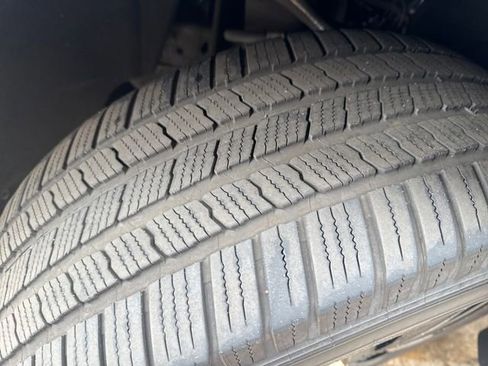 Used 2021 Chevrolet Suburban RST w/ Luxury Package image 28