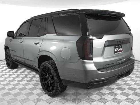 Used 2023 GMC Yukon Denali Ultimate AWD/4WD image 8