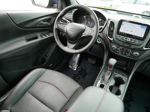 Used 2023 Chevrolet Equinox RS w/ RS Leather Package AWD/4WD image 9