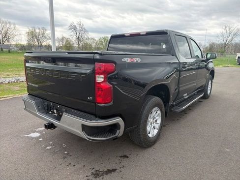 Used 2022 Chevrolet Silverado 1500 LT AWD/4WD image 8