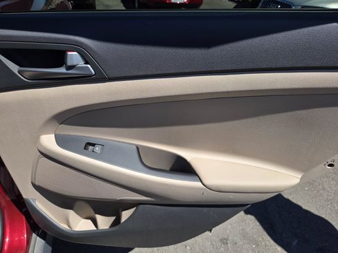 Used 2016 Hyundai Tucson SE FWD image 12