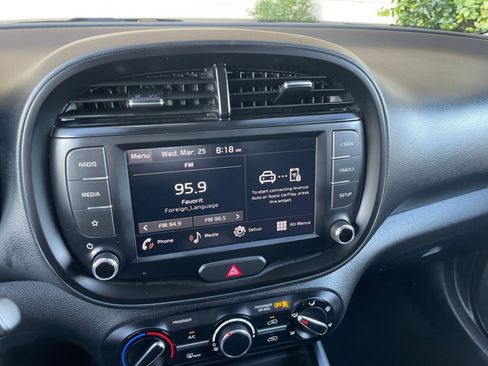 Used 2025 Kia Soul LX w/ LX Technology Package image 20