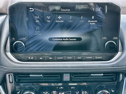 Used 2021 Nissan Rogue SL w/ Premium Package image 13