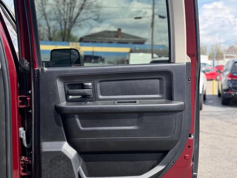 Used 2018 RAM 2500 Tradesman w/ Chrome Appearance Group image 15