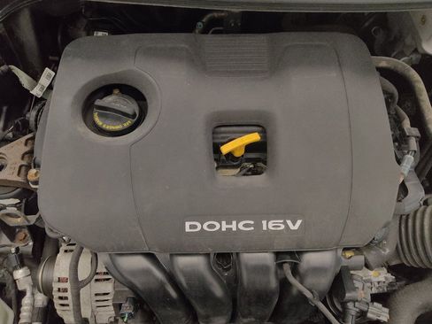 Used 2017 Kia Forte S image 30