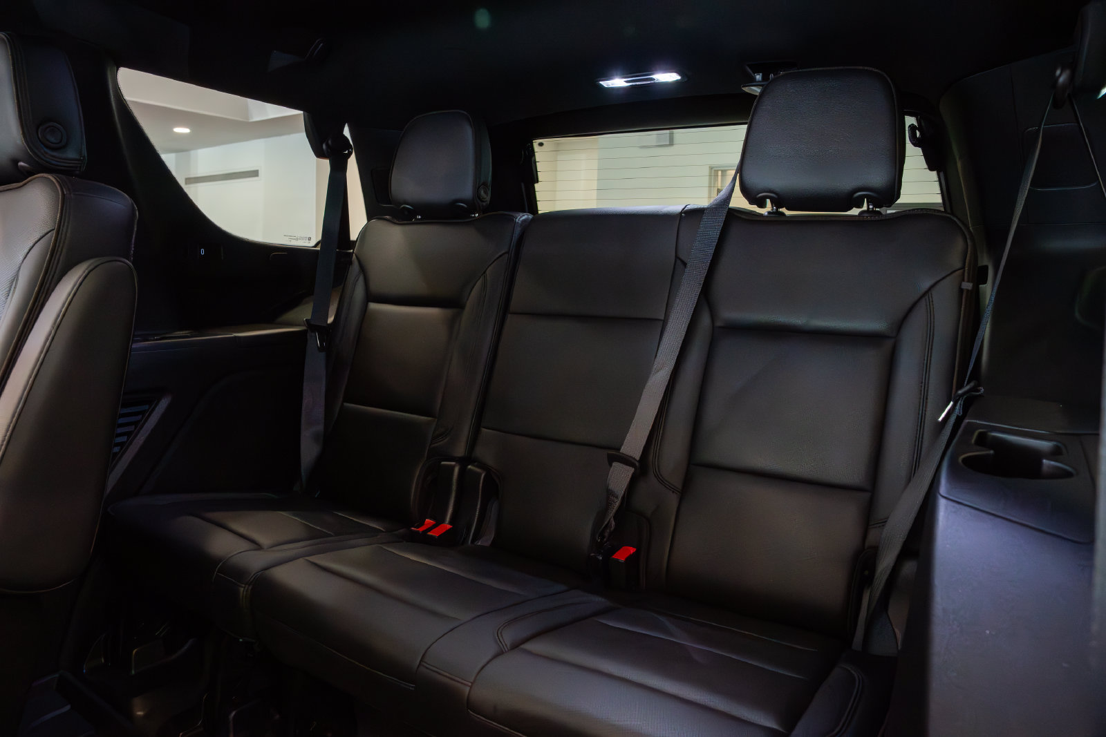 Used 2021 Chevrolet Tahoe High Country w/ Premium Package AWD/4WD image 24