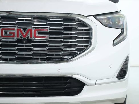 Used 2020 GMC Terrain Denali w/ Denali Premium Package image 7
