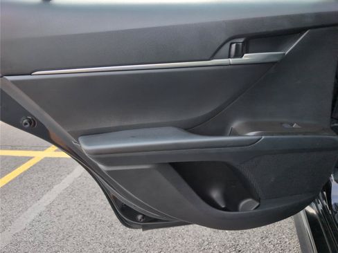 Used 2024 Toyota Camry SE FWD image 37