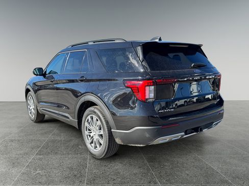 New 2026 Ford Explorer Active w/ Active Comfort Package image 3
