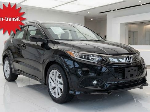Used 2019 Honda HR-V Sport image 2