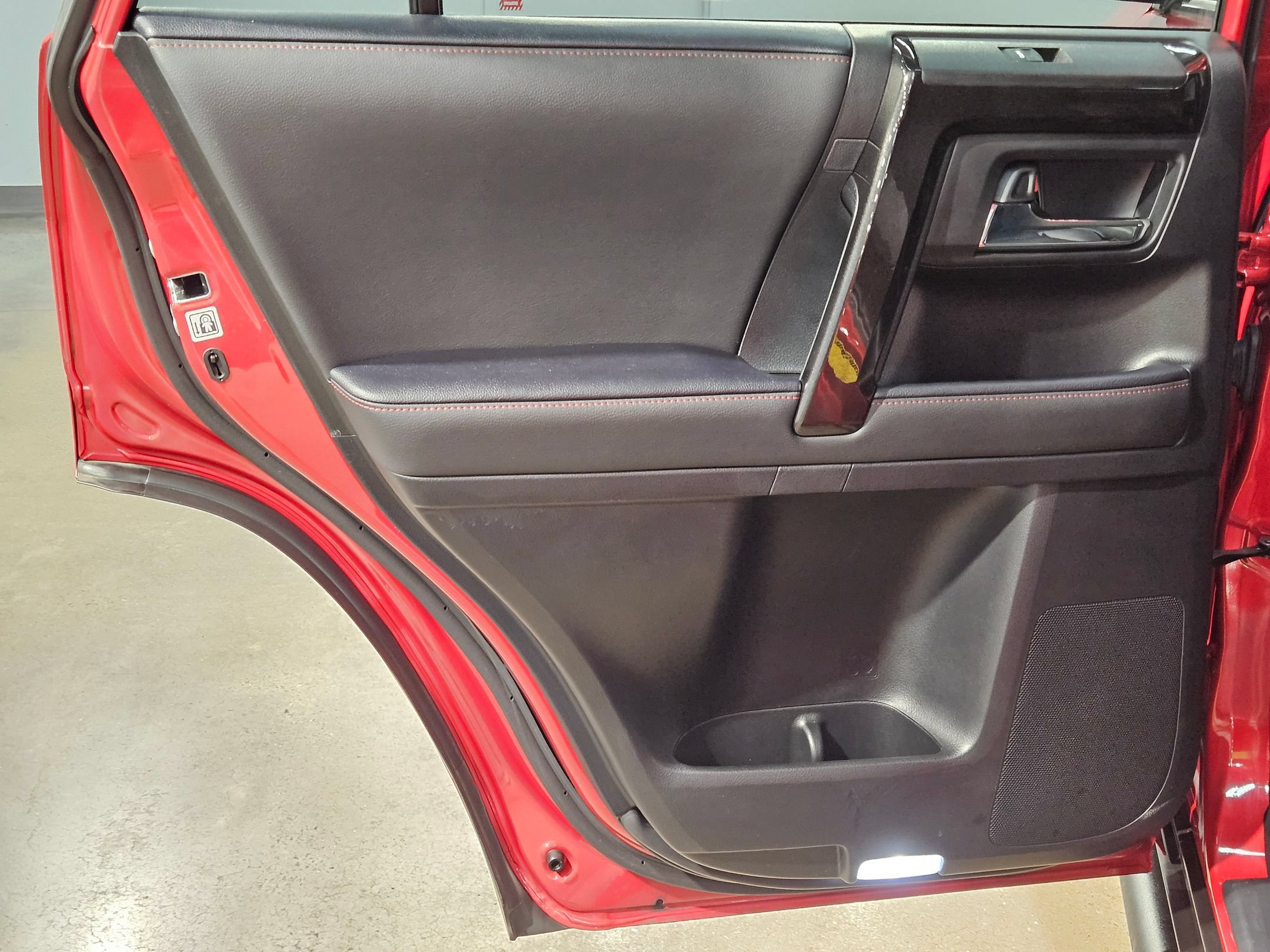Certified 2023 Toyota 4Runner TRD Off-Road Premium w/ Moonroof Package AWD/4WD image 36