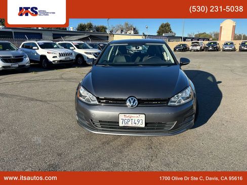Used 2015 Volkswagen Golf S image 4