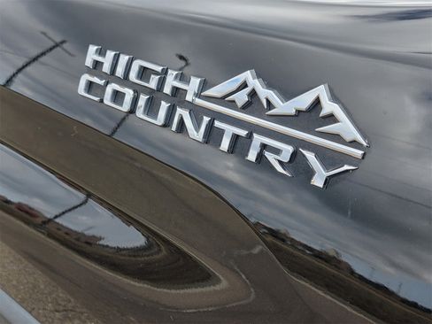 Used 2021 Chevrolet Silverado 2500 High Country w/ Z71 Off-Road Package image 32