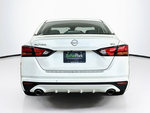 Used 2023 Nissan Altima 2.5 SV w/ SV Premium Package FWD image 7