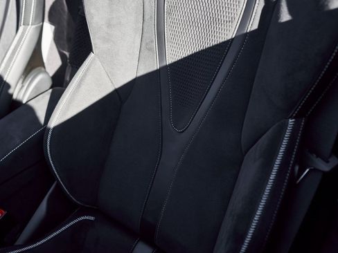 Used 2024 McLaren 750S Spider image 45