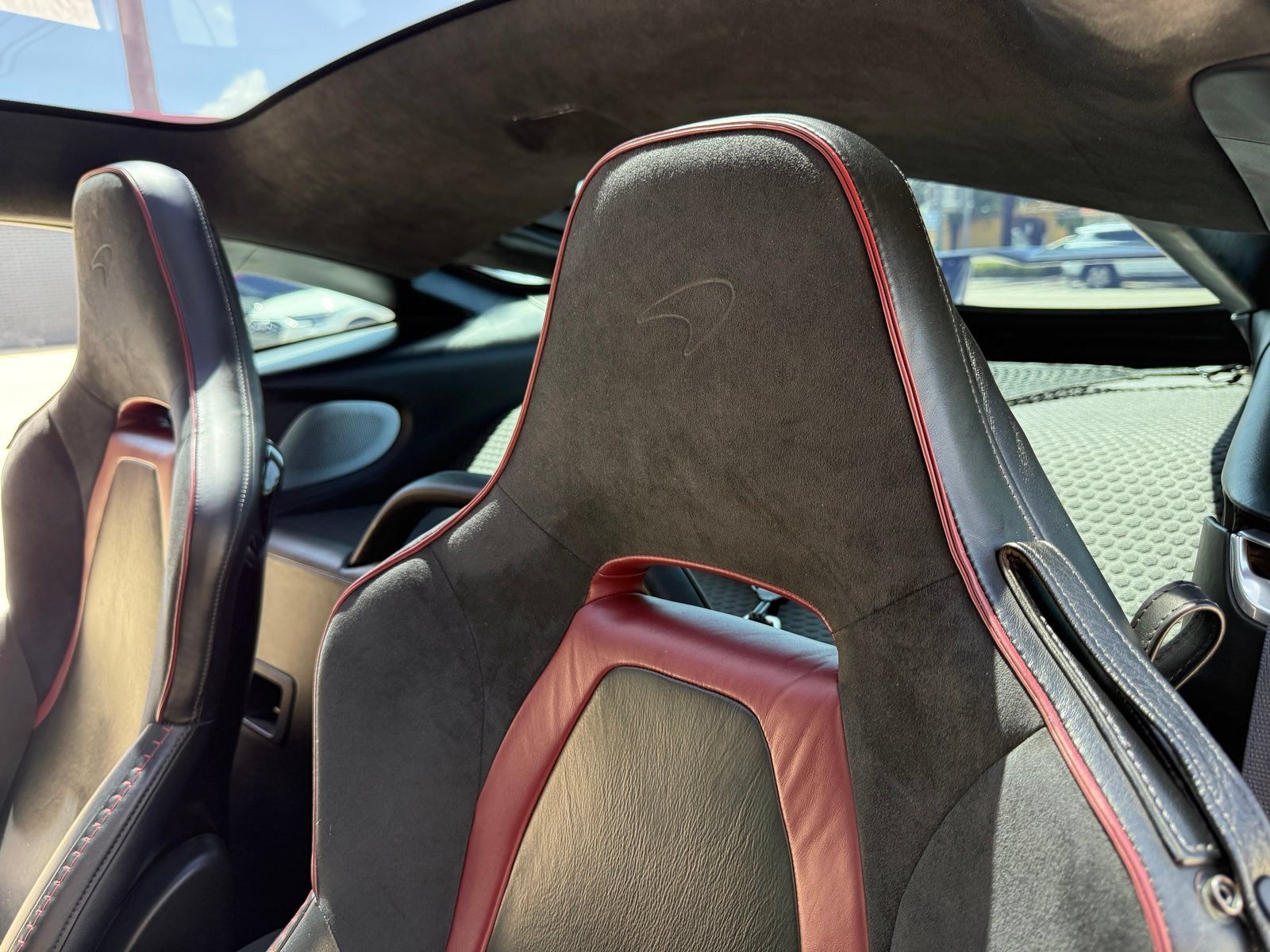 Used 2020 McLaren GT RWD image 41