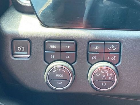 Used 2023 Chevrolet Silverado 1500 RST AWD/4WD image 17