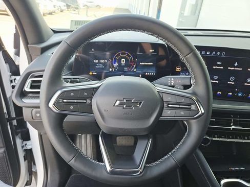 New 2027 Chevrolet Traverse LT w/ Midnight/Sport Edition FWD image 20