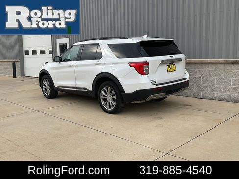 Used 2023 Ford Explorer XLT w/ Equipment Group 202A image 3