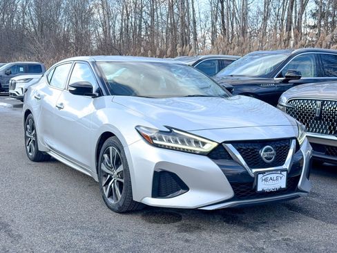 Used 2019 Nissan Maxima 3.5 SV w/ Floor Mat Group image 1