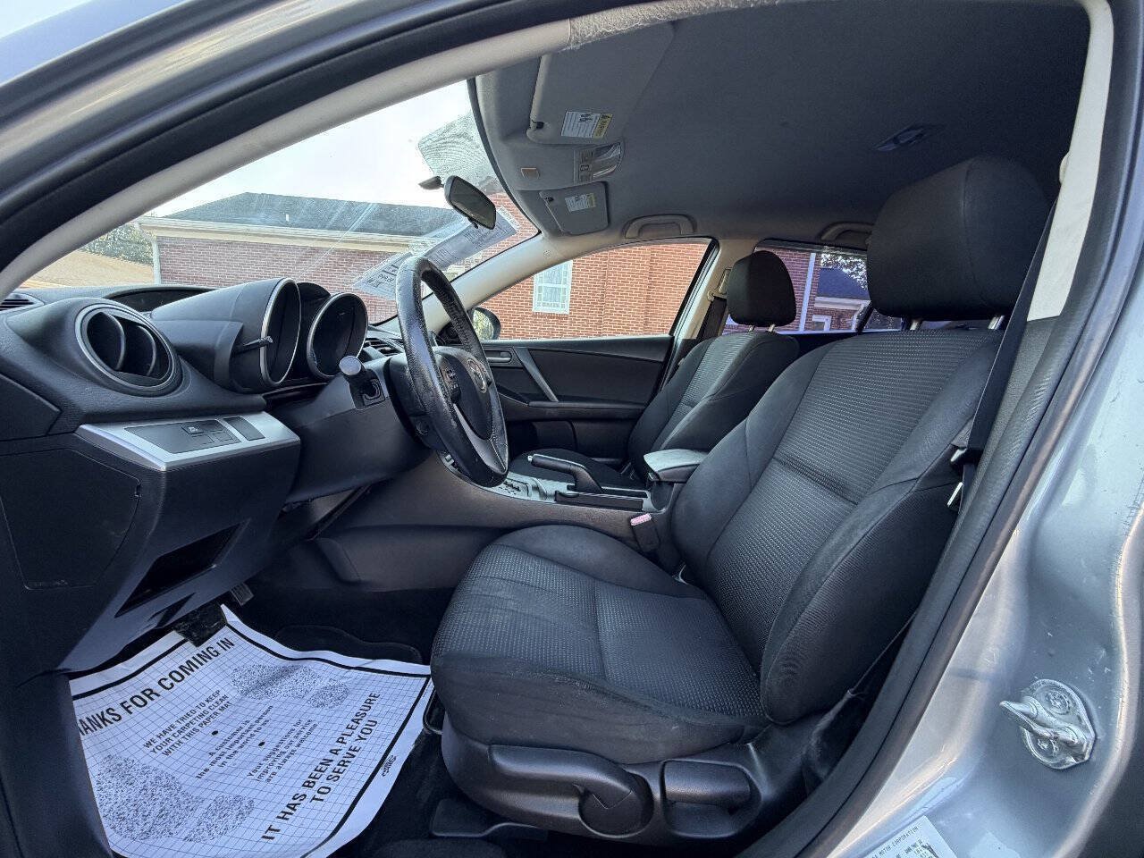 Used 2013 MAZDA MAZDA3 i Touring FWD image 13