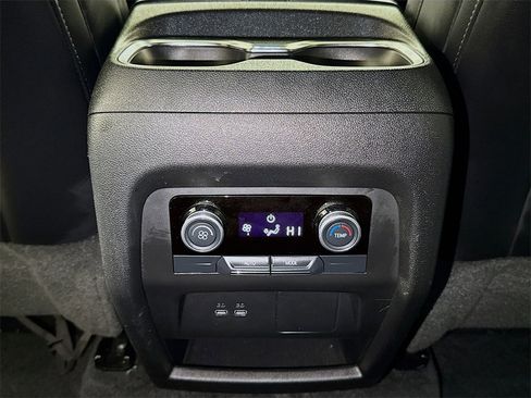 Certified 2025 Buick Enclave Sport Touring image 24