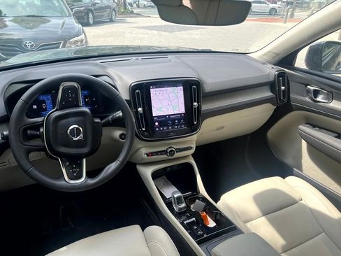 Certified 2023 Volvo XC40 B5 Plus w/ Driver Assist Package AWD/4WD image 8