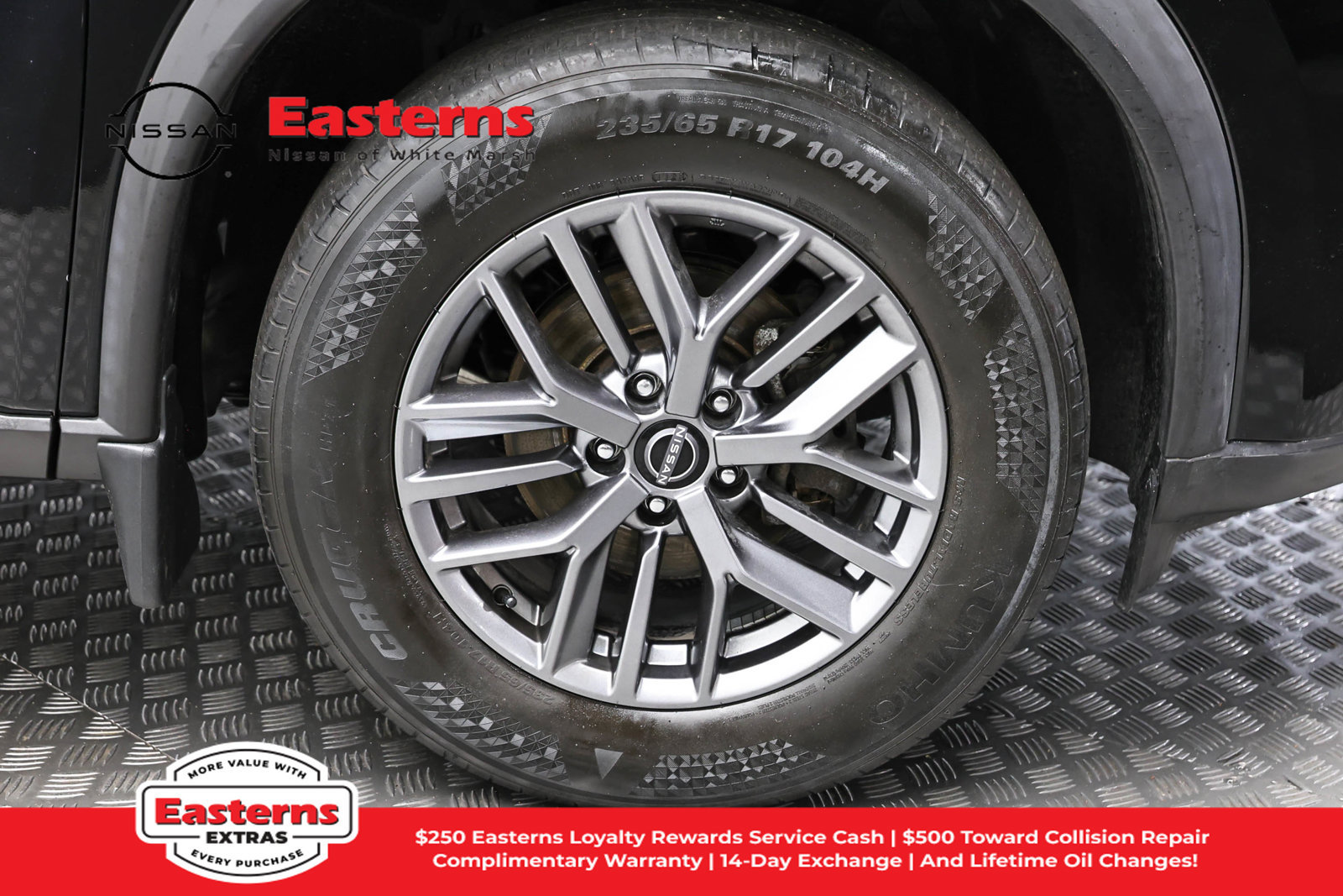 Used 2023 Nissan Rogue S AWD/4WD image 28