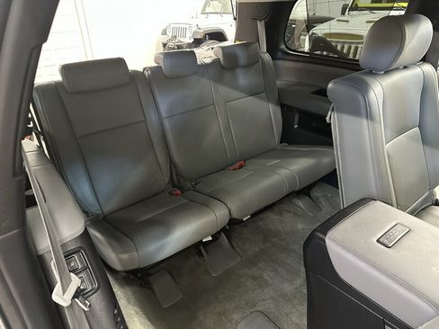 Used 2010 Toyota Sequoia Platinum AWD/4WD image 15