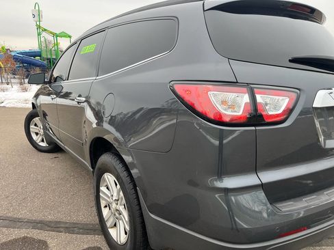 Used 2014 Chevrolet Traverse LT image 8