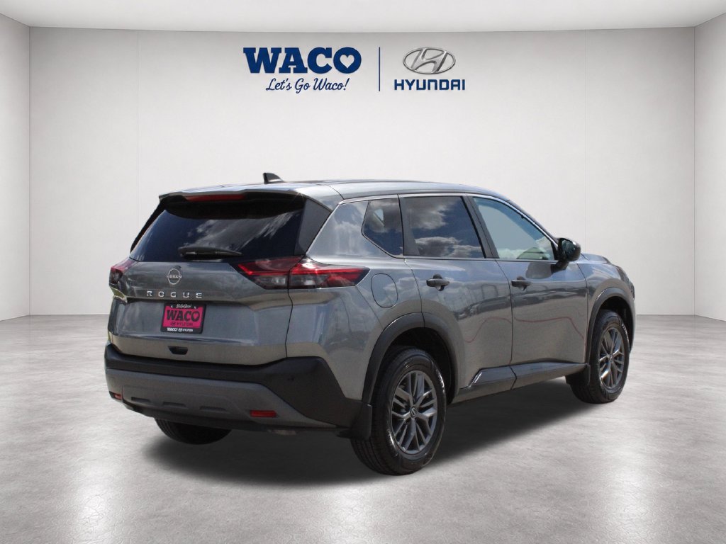 Used 2023 Nissan Rogue S FWD image 10