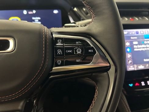 New 2026 Jeep Grand Cherokee L Summit AWD/4WD image 10