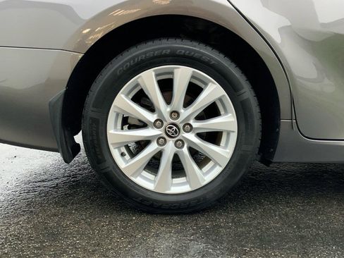 Used 2020 Toyota Camry LE FWD image 26