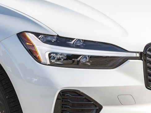 New 2026 Volvo XC60 B5 Core image 4