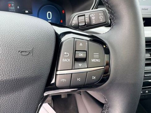 Used 2024 Ford Escape Platinum w/ Premium Technology Package image 25