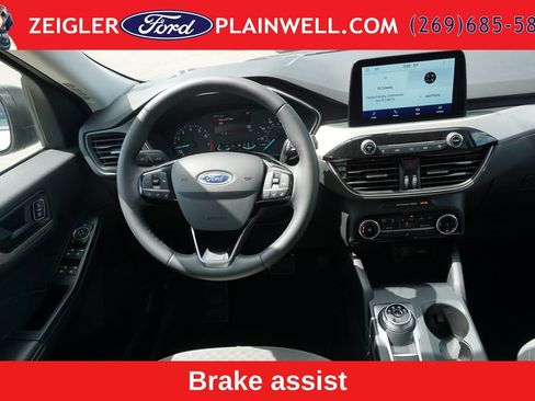 Used 2022 Ford Escape SE w/ Cold Weather Package AWD/4WD image 12