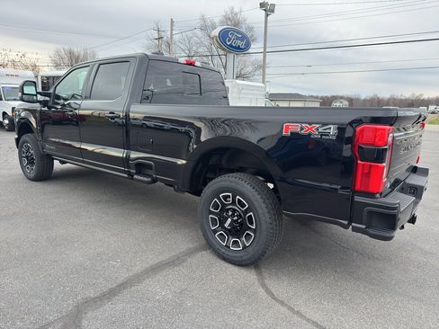 New 2026 Ford F250 Platinum w/ FX4 Off-Road Package AWD/4WD image 4