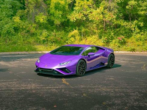 Used 2021 Lamborghini Huracan EVO RWD image 30